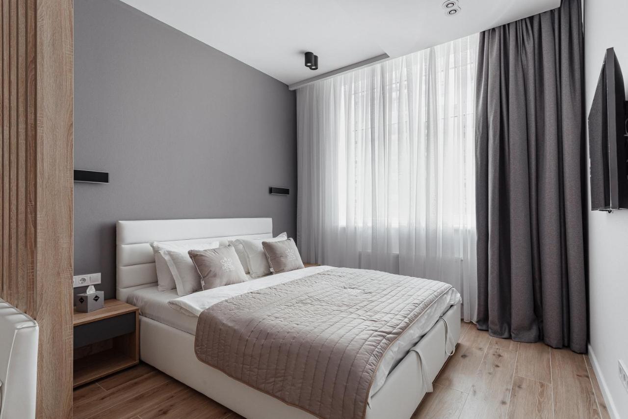Royal Apartment Odessa Buitenkant foto